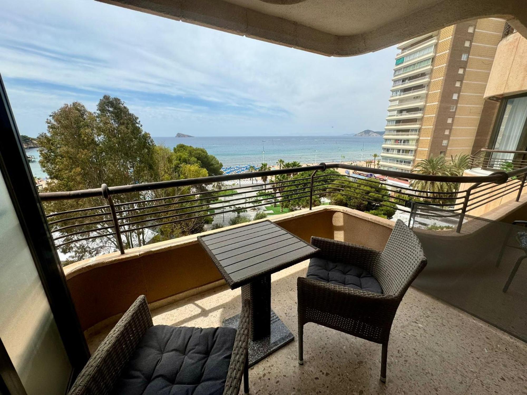 Apartamentos Coastal Haven Benidorm Exteriör bild